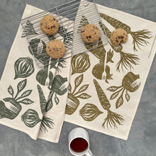 Load image into Gallery viewer, Tea Towel Cotton Farm To Table in Olive and Soycap 16 in x 22 in