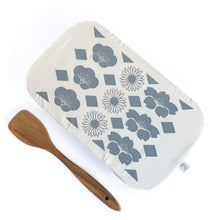 Load image into Gallery viewer, Halo Dish and Casserole Cover Rectangle | Edible Flowers
