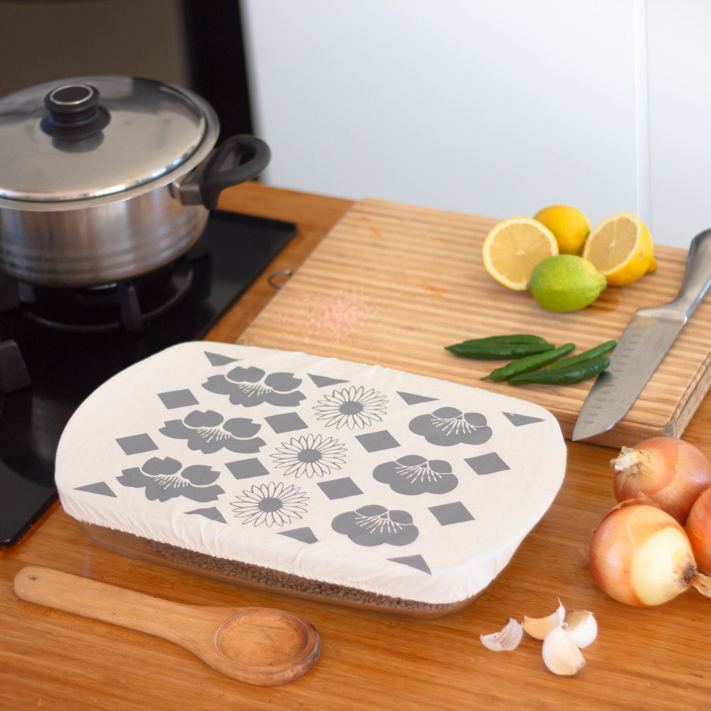 Rectangle Reusable Dish Cover | Edible Flowers | Charcoal Grey